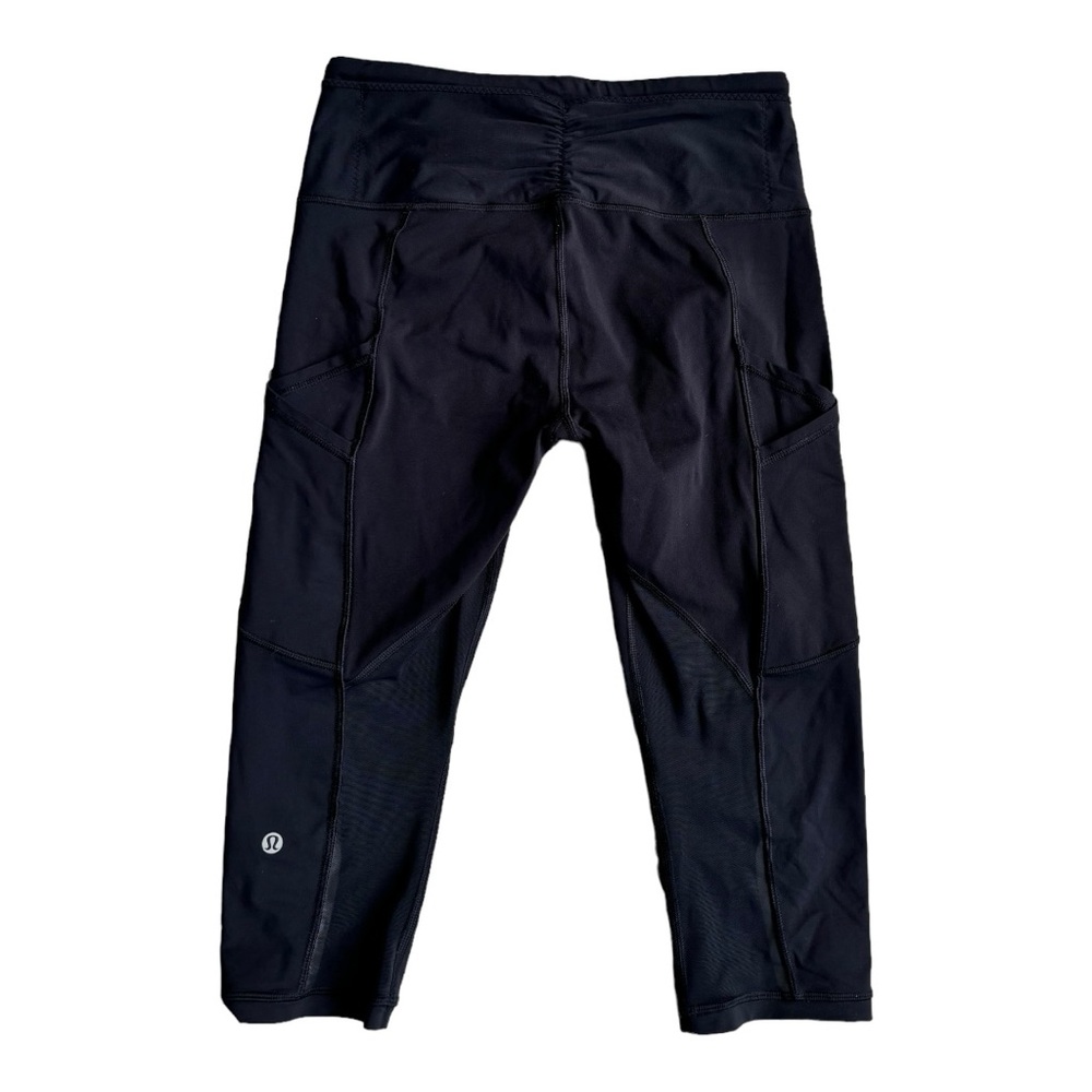 Lululemon Capri Black Leggings sz 6